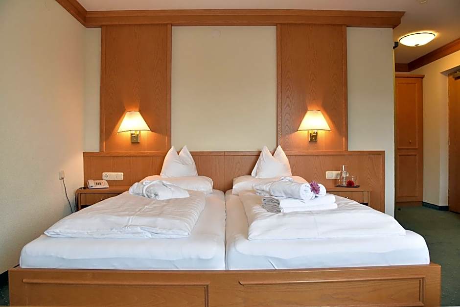 Classic Rooms by Crystal