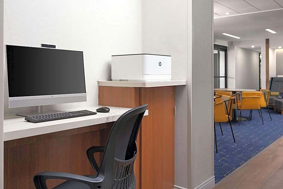 Courtyard by Marriott Lake City