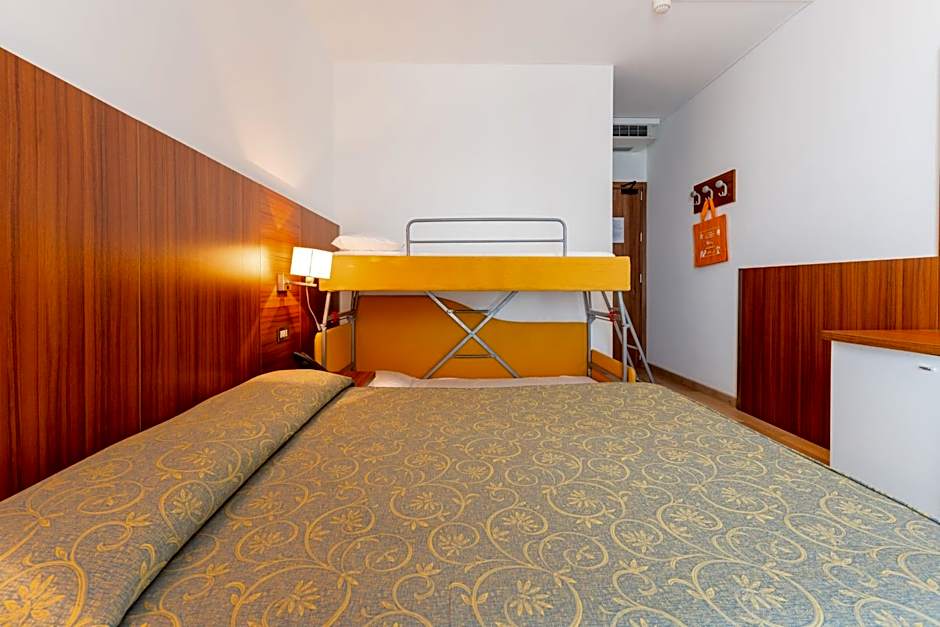 Hotel Touring