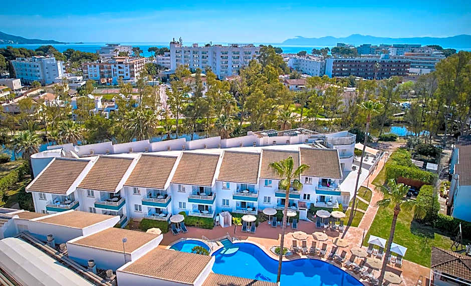 Universal Aparthotel Elisa