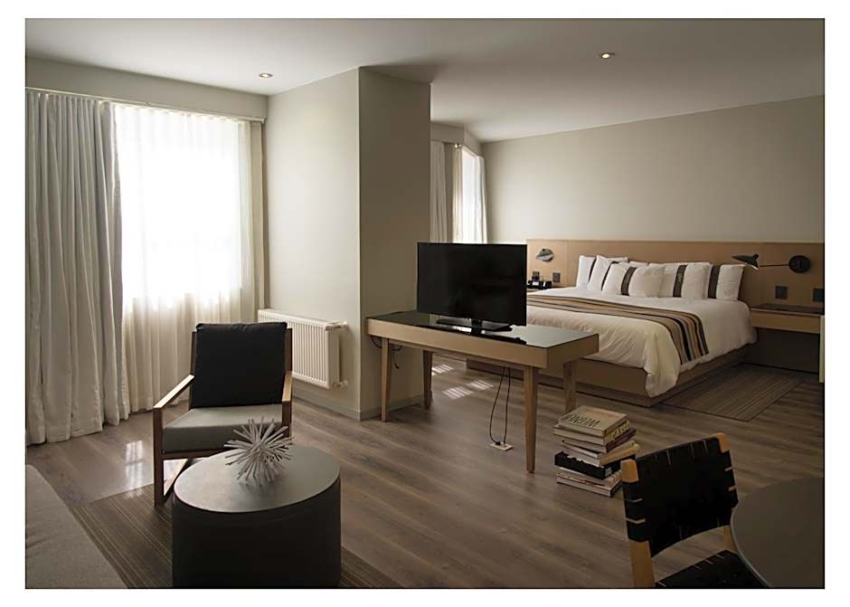 Casa Grande Suites