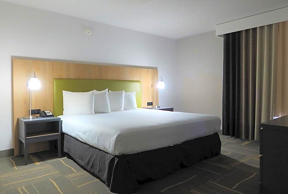 GreenTree Inn Phoenix Sky Harbor