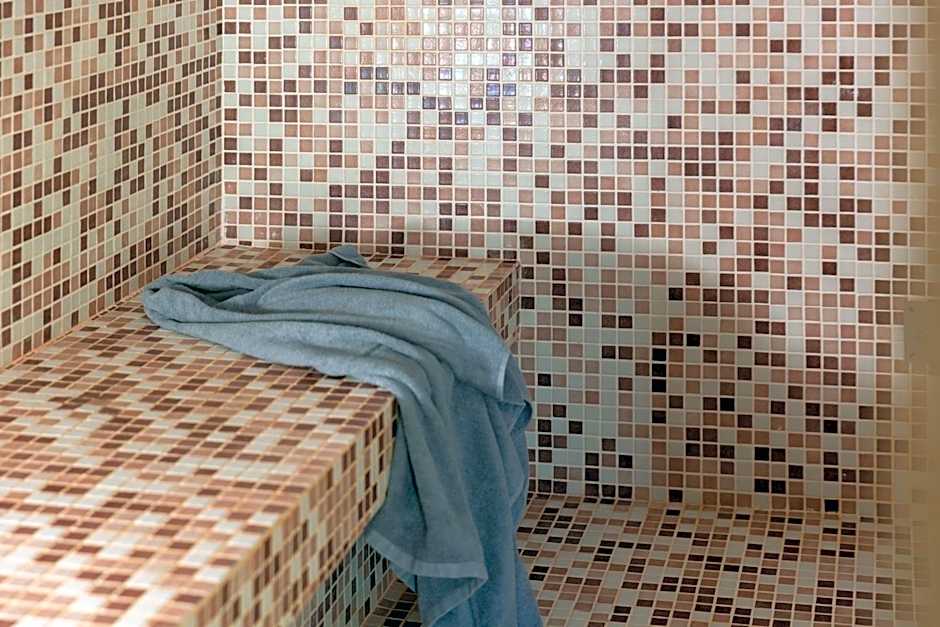 Hôtel & Résidence Lou Paradou Gréoux Les Bains