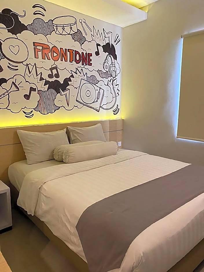 Front One Inn Sidoarjo