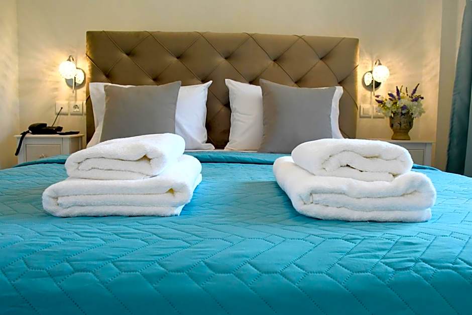 Theano Luxury Suites Nikiti