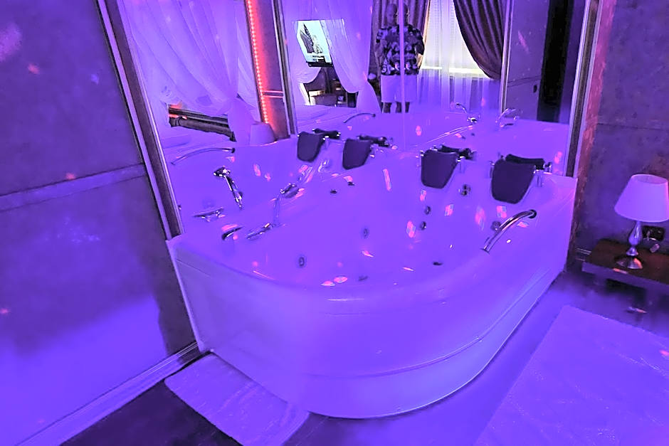 Hotel Boutique Mikaela (Adult Only)