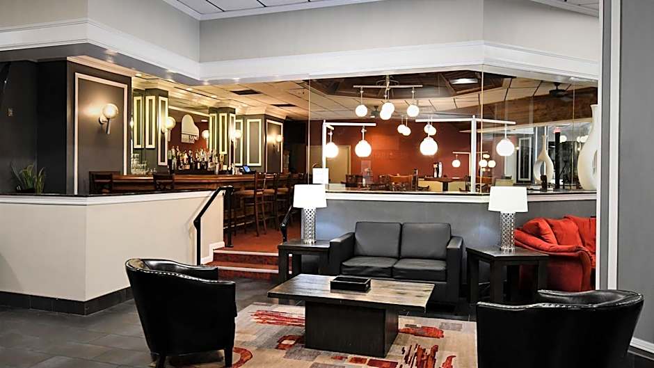 Ramada by Wyndham Jacksonville Hotel & Conference Center