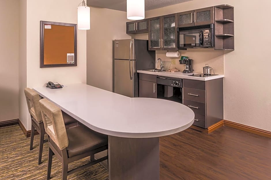 Candlewood Suites Kansas City By IHG