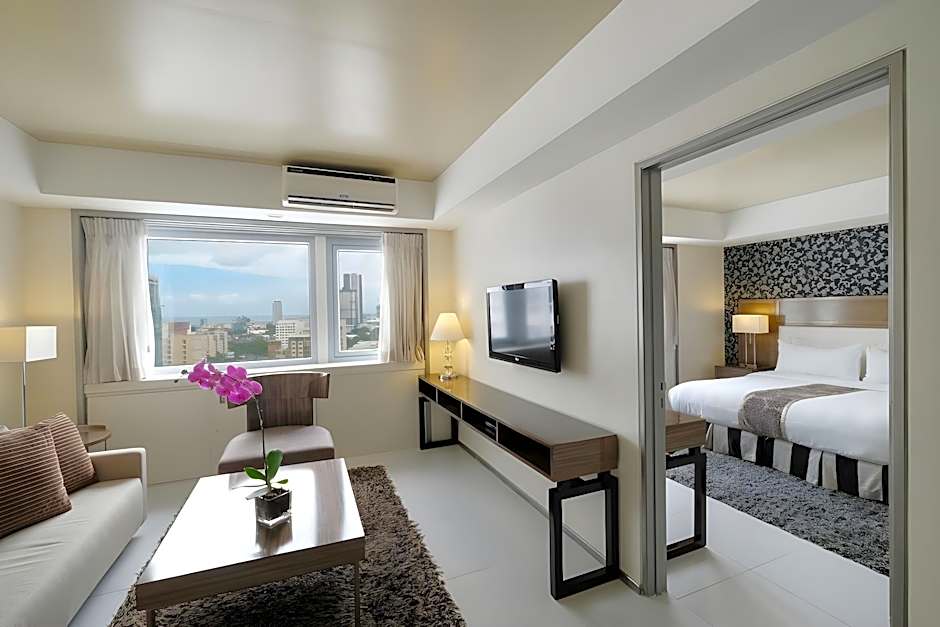 Quest Hotel & Conference Center - Cebu