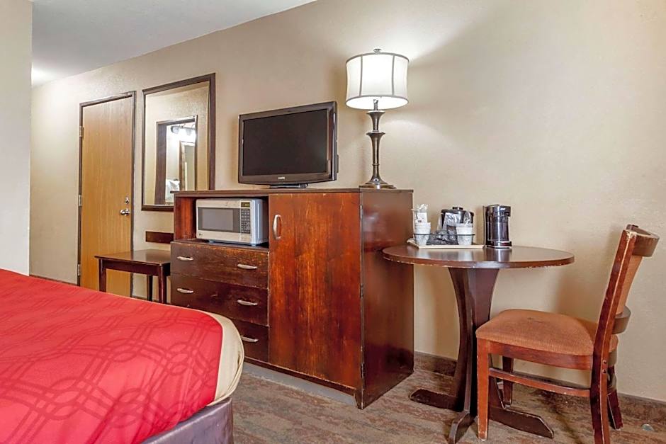 Econo Lodge Black Hills