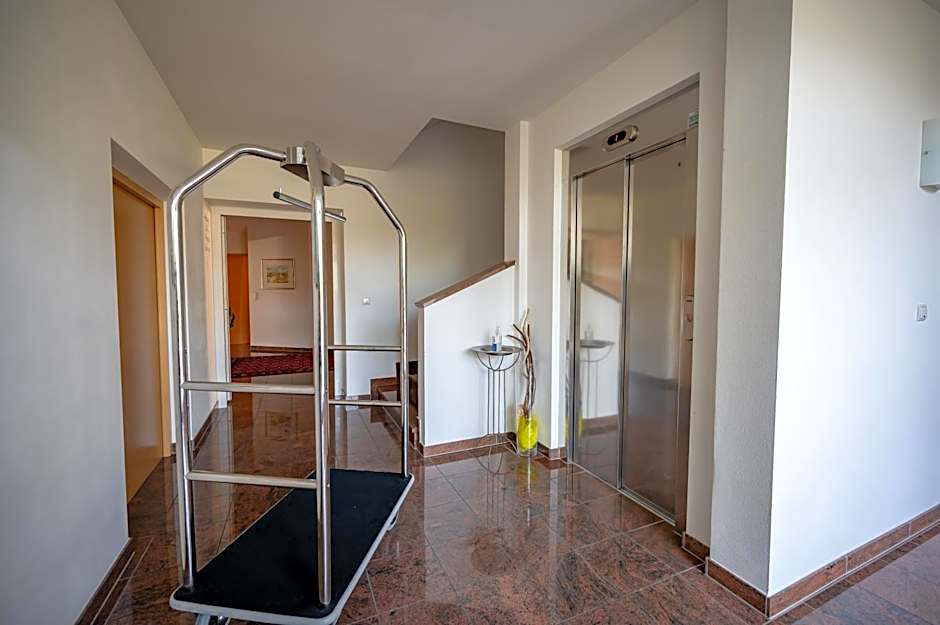 Garni Hotel Peterlinhof