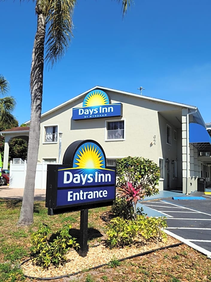 Days Inn by Wyndham Bradenton I-75