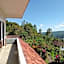 Aris Homestay and Warung Made