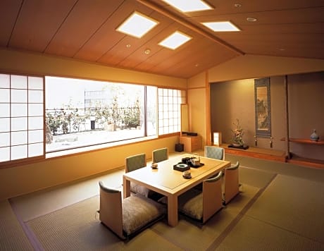 Japanese-Style Room