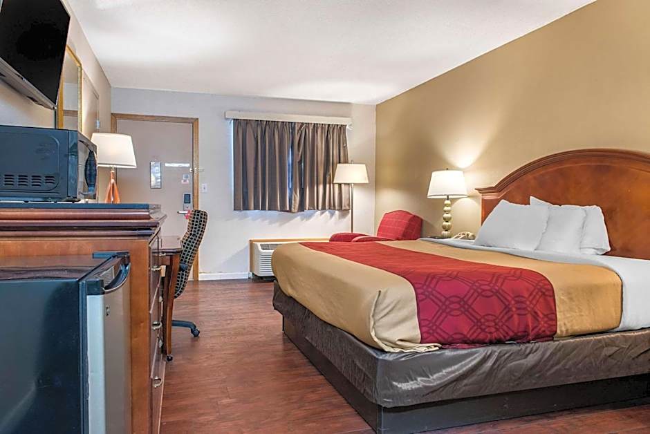 Econo Lodge Holland - Toledo