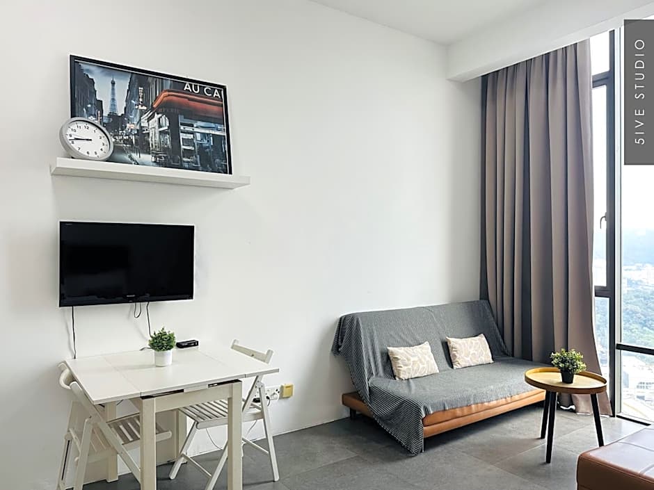 Five Studio - Empire Damansara