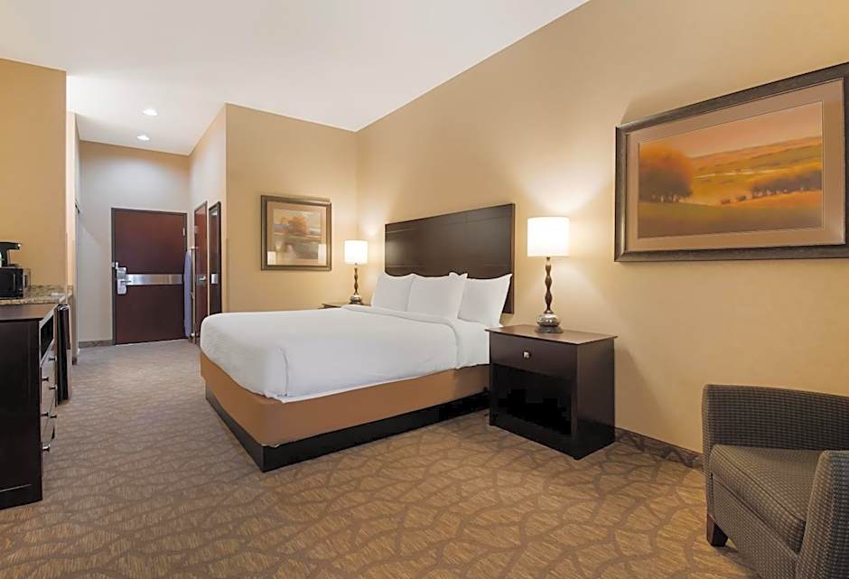 Best Western University Inn & Suites