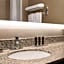 Wingate by Wyndham Cincinnati/Blue Ash