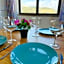 Casa do Canto Central Stay with Breakfast & Bar in Old Town