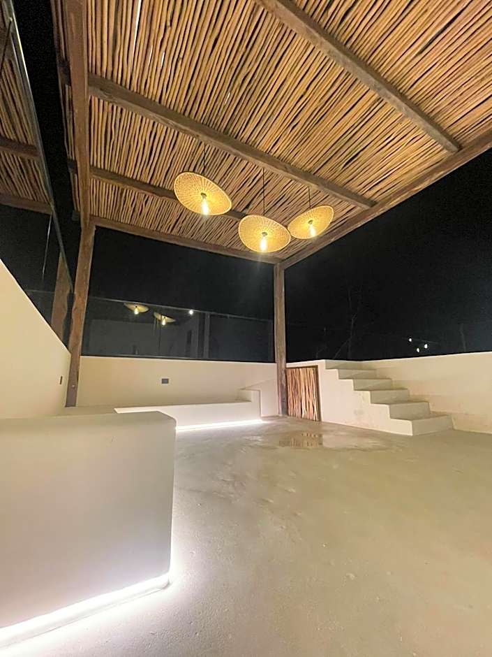 Casa Hood By the Sea