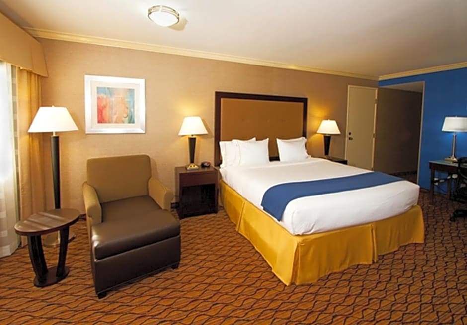 Holiday Inn Express Port Hueneme, an IHG Hotel