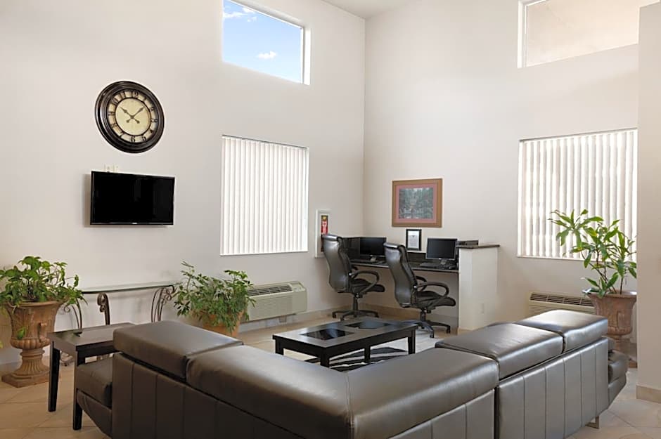 Super 8 by Wyndham Marana/Tucson Area