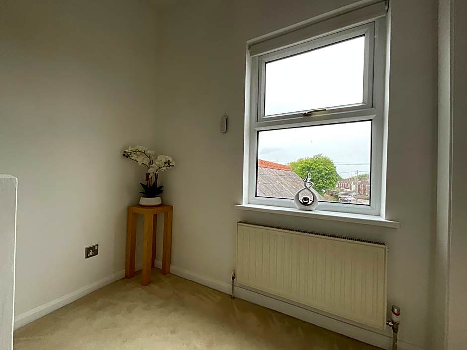 Earle House Serviced Apartments