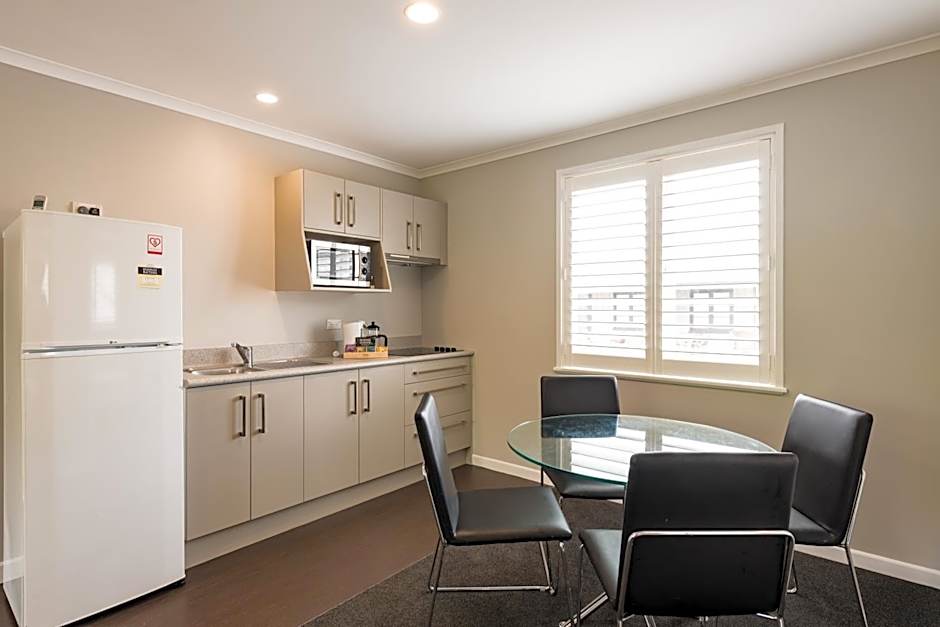 Suncourt Hotel & Conference Centre