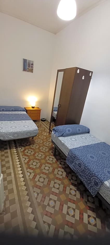 Urpi Rooms