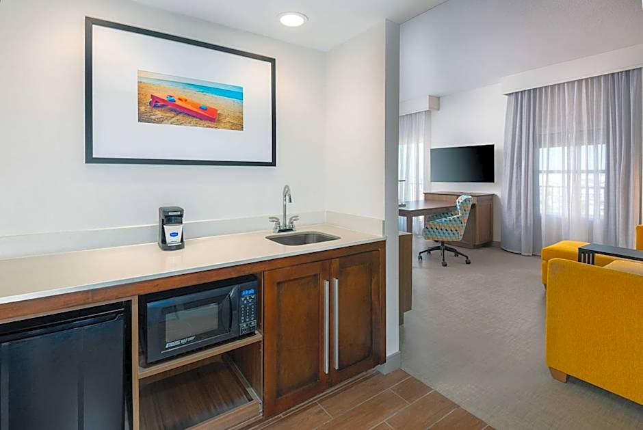 Hampton Inn By Hilton and Suites Clearwater Beach