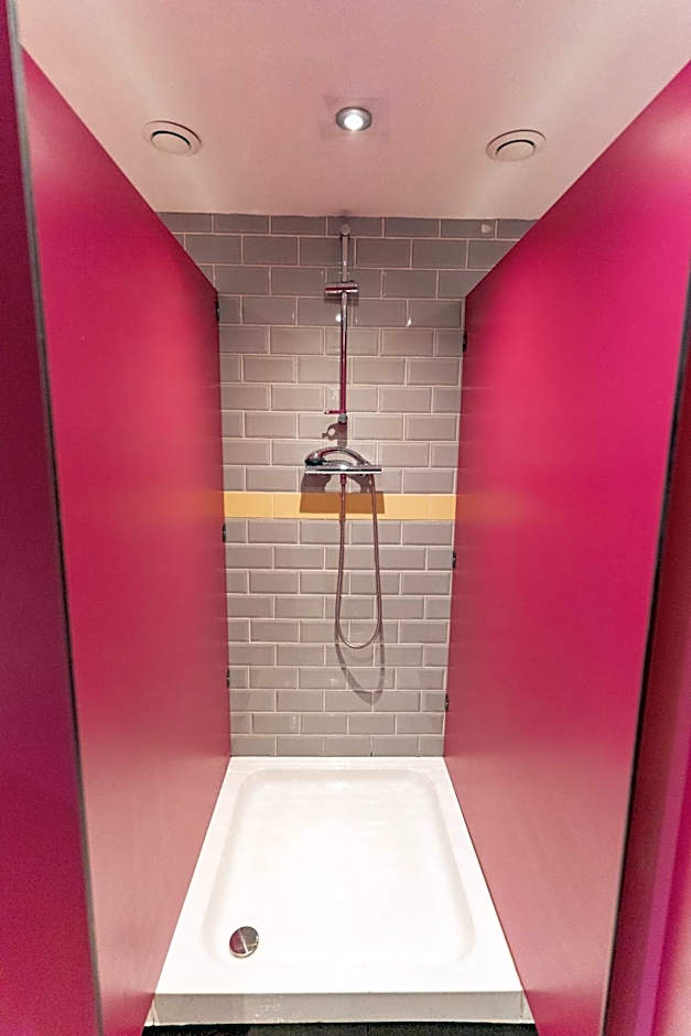 Hostelle - women only hostel London