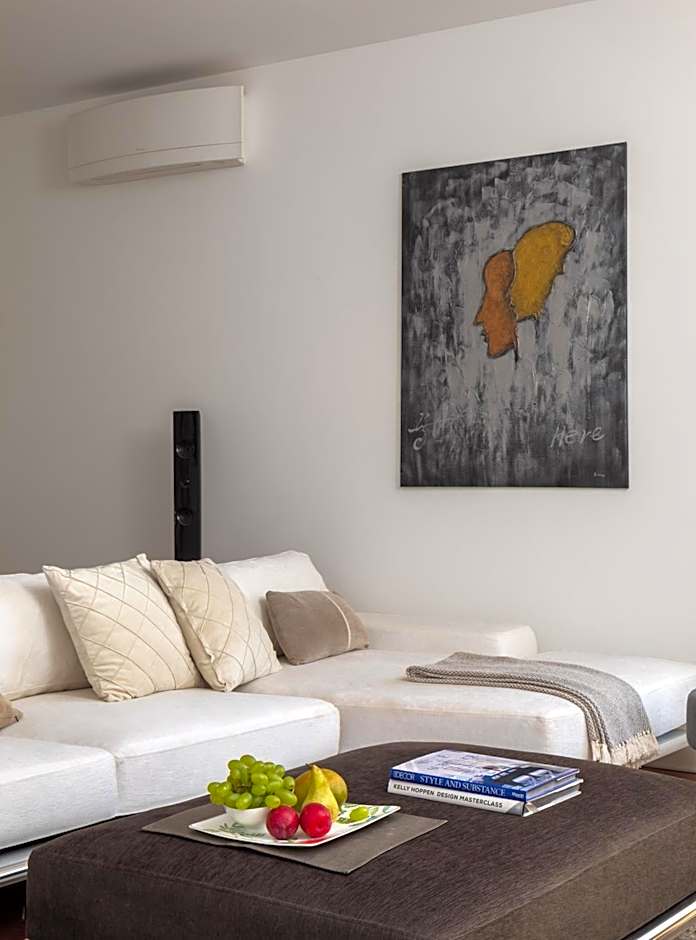 Beachfront Villa Grain of Salt with Pool