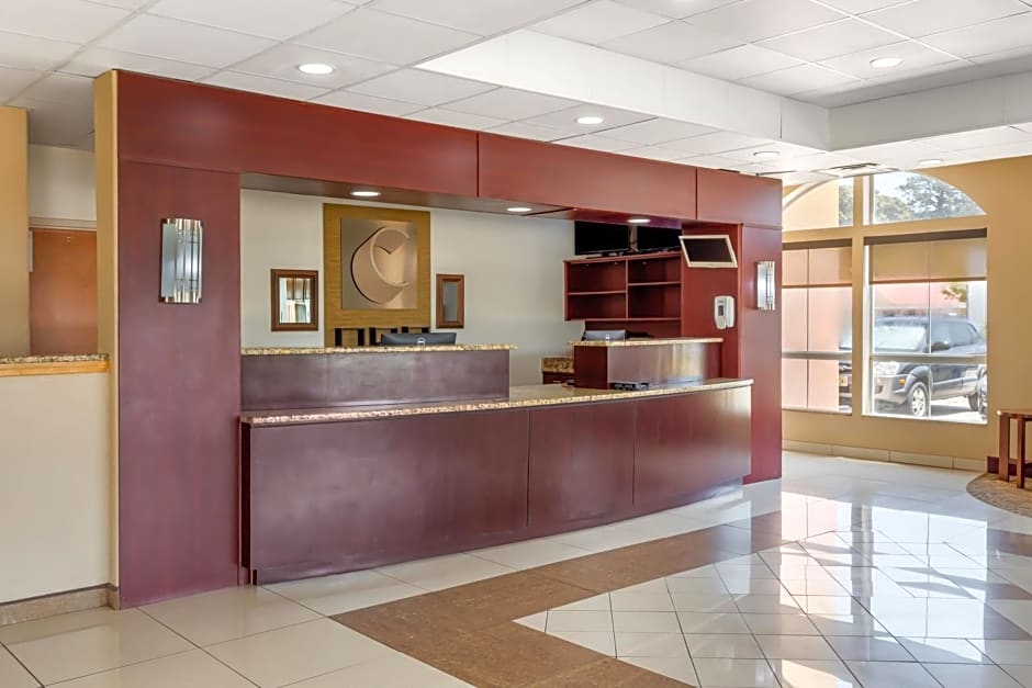Comfort Inn & Suites Chesapeake