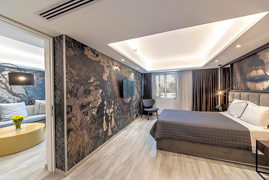 Almond Business Hotel