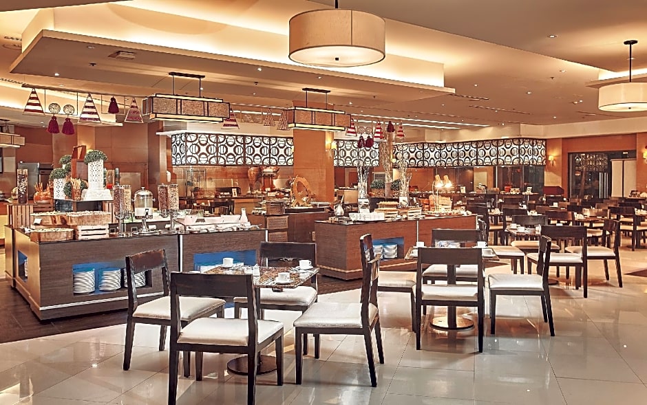 Quest Hotel & Conference Center - Cebu