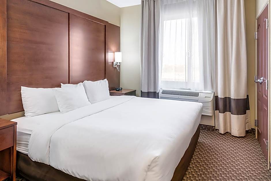 Comfort Suites