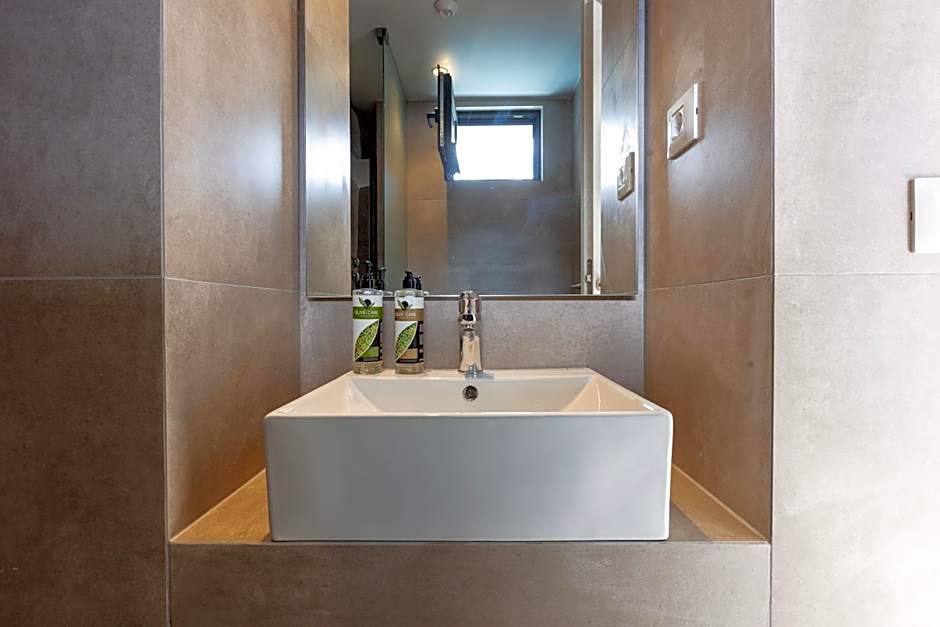 Lines Concept Accommodation