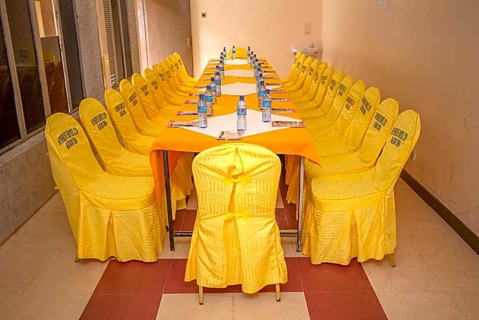 Sunshine Hotel Tengecha