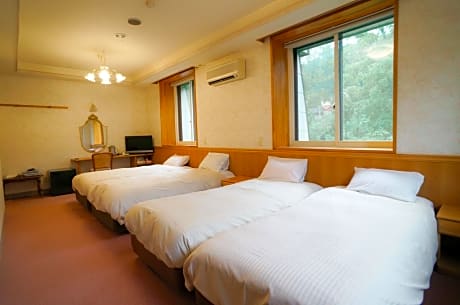 Quadruple Room - New Building