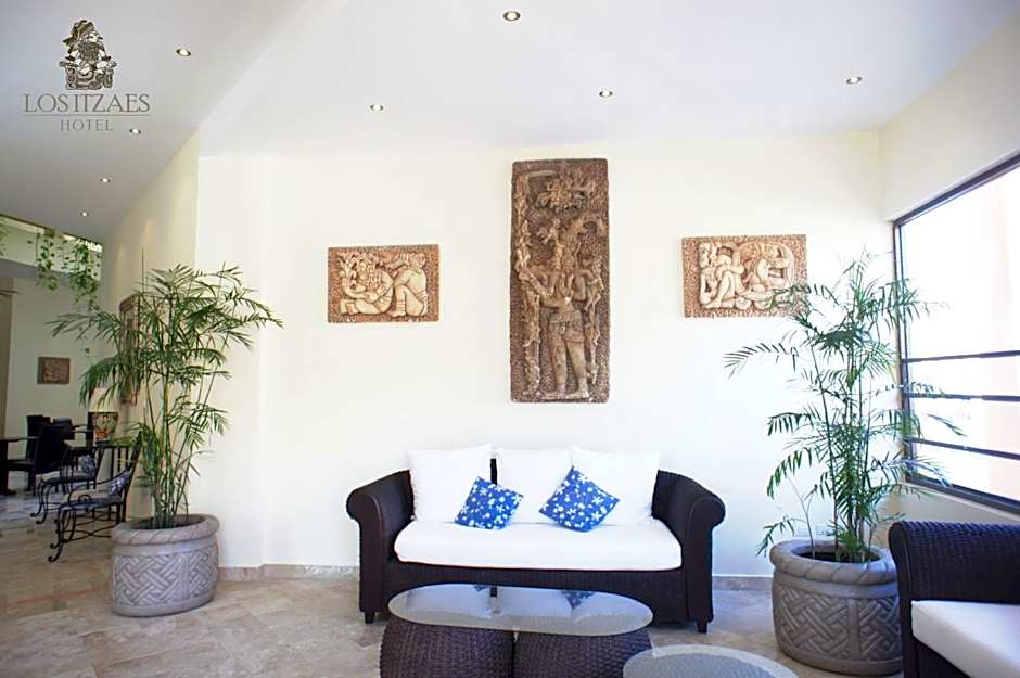 Hotel Los Itzaes