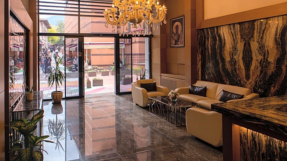 LOTUS PARK HOTEL