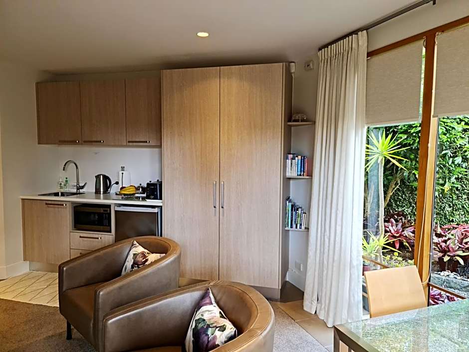 Parnell Garden Suite