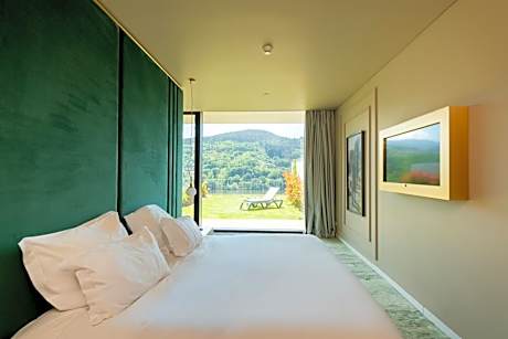 Suite with River View