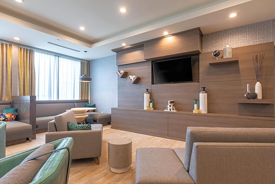 Holiday Inn Greenville - Woodruff Road By IHG