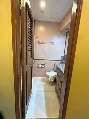 Private Unit at The Camp John Hay Manor