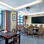 Microtel Miluo Downtown Hotel