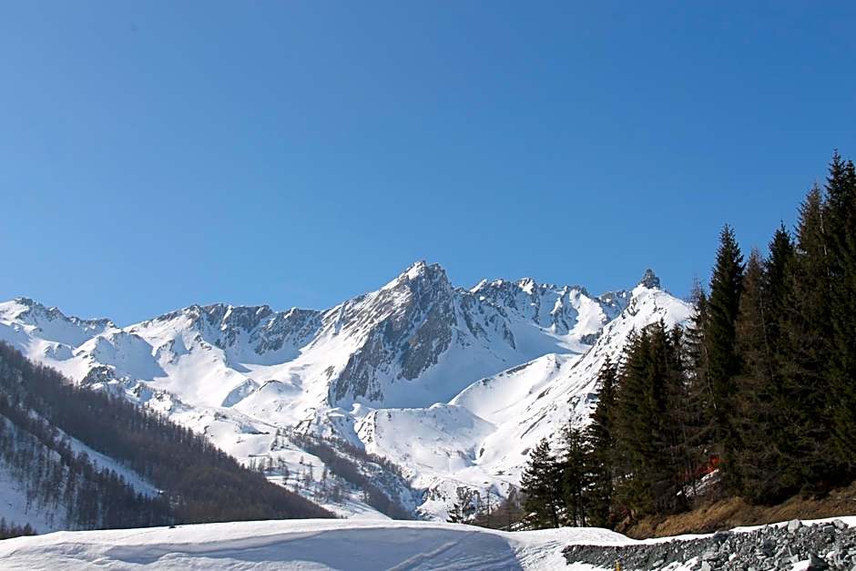 Mont Velan Chambres & Restaurant