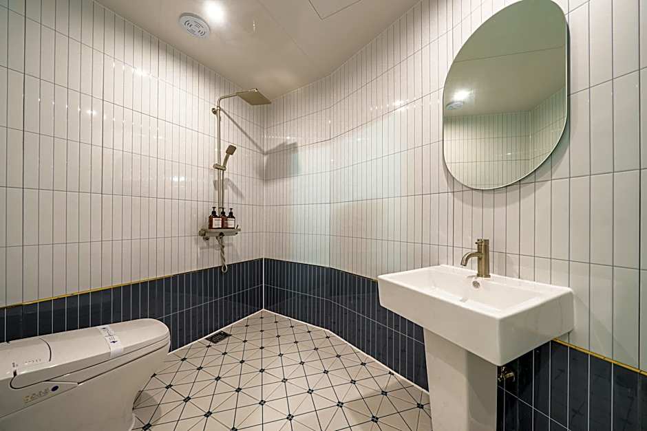 Incheon Unseodong DK Airport Hotel