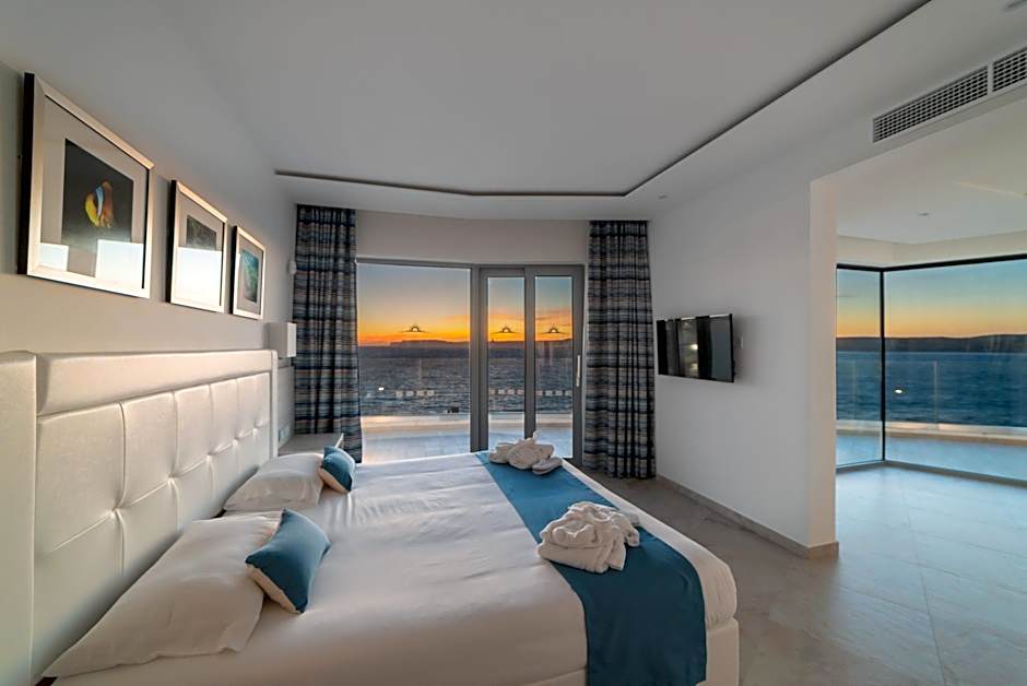 Photo 1 of 3 of Panorama Suite