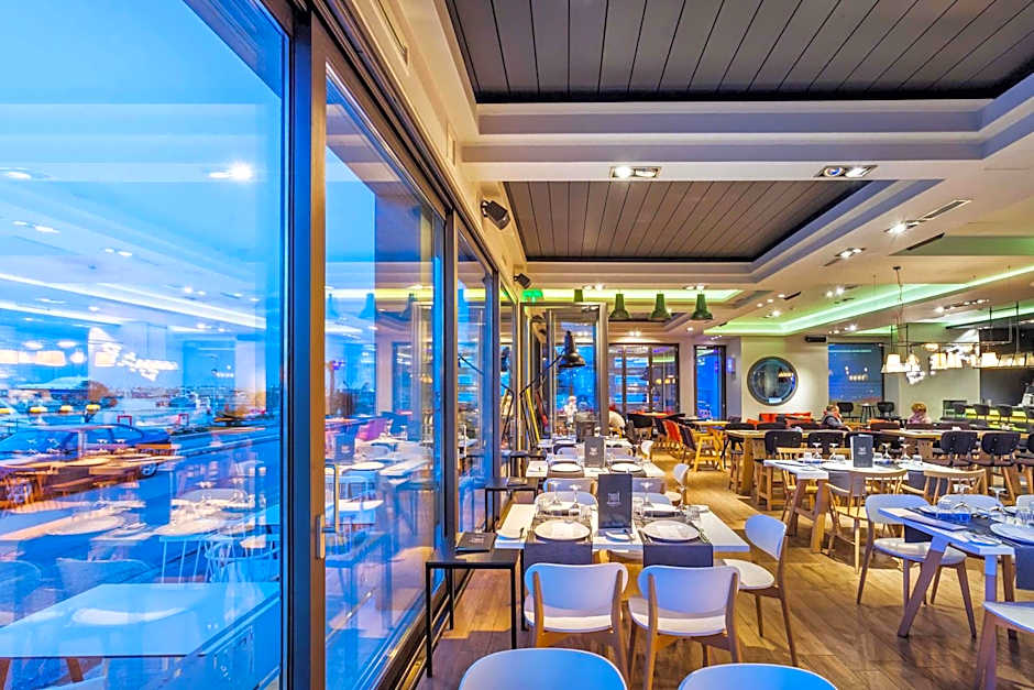 Porto Marine Hotel